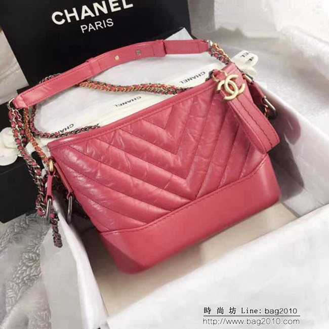 香奈兒CHANEL 91810 2018最新手掌紋V字線流浪包 比拼專櫃 DSC1606